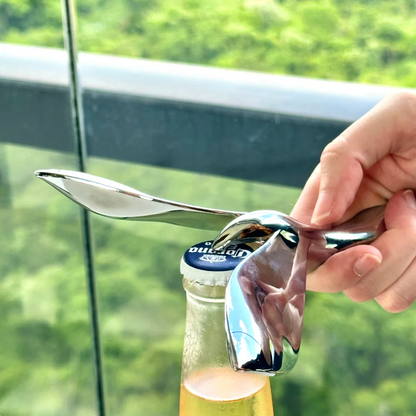 [🎉 Exkluzivně pro členy ]Létající pták – kovový otvírák na pivo s efektem vzdorujícím gravitaci 🐦 designová socha na bar 🍺